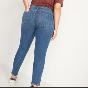 Old Navy High-Waisted Black-Wash Super-Skinny Ankle Jeans